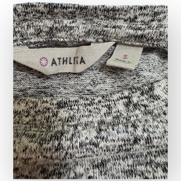 EUC Athleta Lightweight Long Sleeve Knit Pullover Gray S - Picture 5 of 7